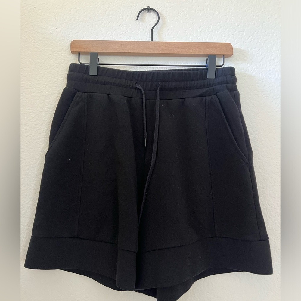 Varley High Rise Black Shorts, size Medium